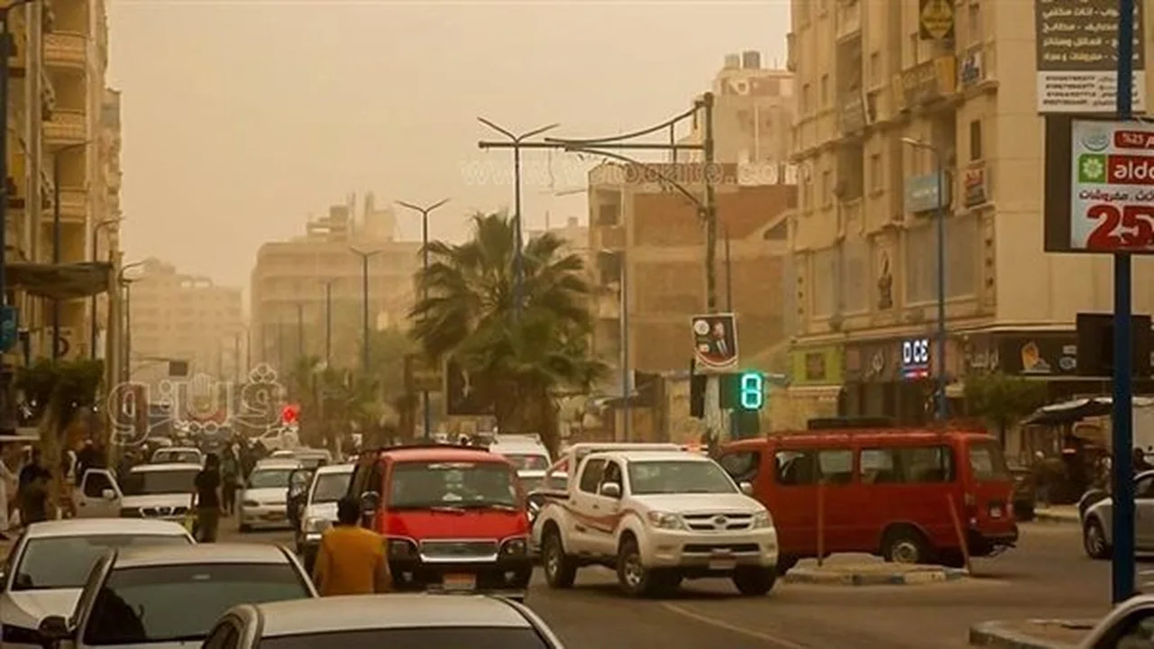 تحذيرات من رياح مثيرة للأتربة وانخفاض الرؤية الأفقية أول أيام العيد